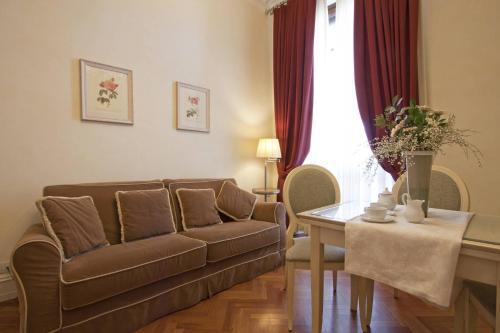Serristori Palace Apartahotel Florencia